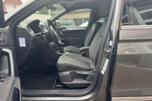 Volkswagen Tiguan (2020) thumbnail 10