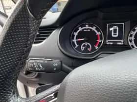 Škoda Octavia (2017) thumbnail 21