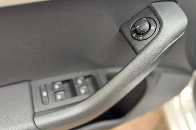 Škoda Octavia (2017) thumbnail 22
