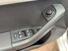 Škoda Octavia (2017) thumbnail 22