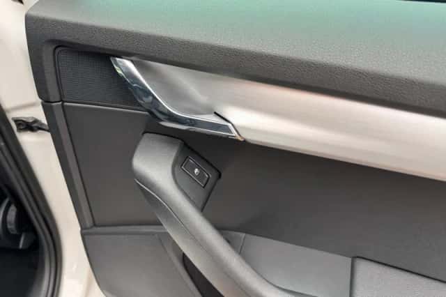 Škoda Octavia (2017) thumbnail 31