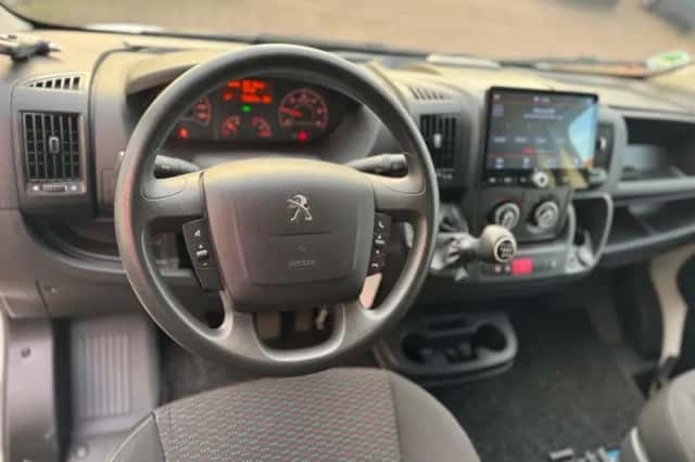Peugeot Boxer (2021) thumbnail 16