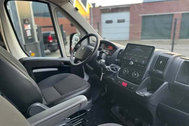 Peugeot Boxer (2021) thumbnail 26