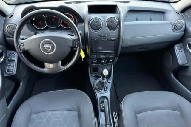 Dacia Duster (2015) thumbnail 18