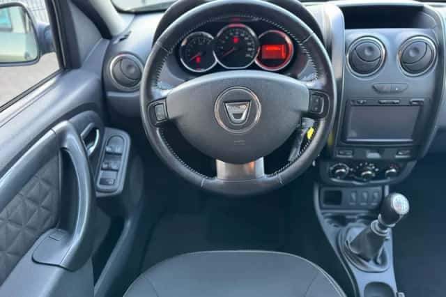 Dacia Duster (2015) thumbnail 19