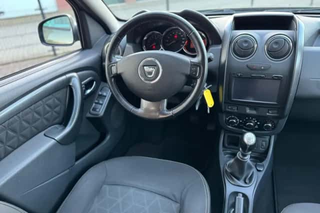 Dacia Duster (2015) thumbnail 20
