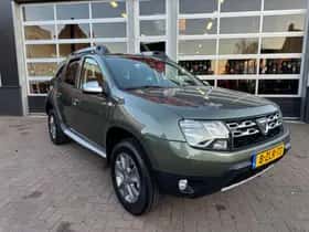 Dacia Duster (2015) thumbnail 3
