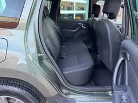 Dacia Duster (2015) thumbnail 31