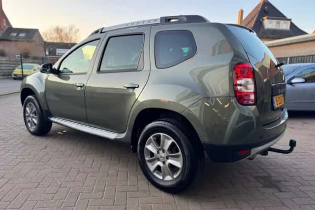 Dacia Duster (2015) thumbnail 9