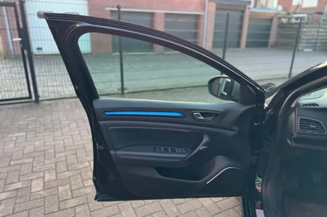 Renault Mégane (2018) thumbnail 11