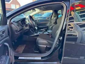 Renault Mégane (2018) thumbnail 12