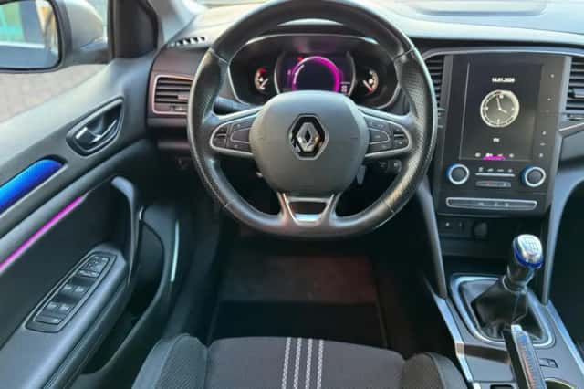 Renault Mégane (2018) thumbnail 17