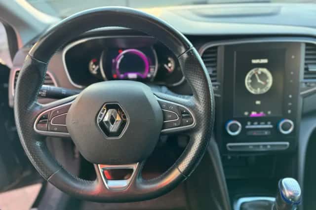 Renault Mégane (2018) thumbnail 18