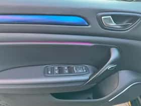 Renault Mégane (2018) thumbnail 23