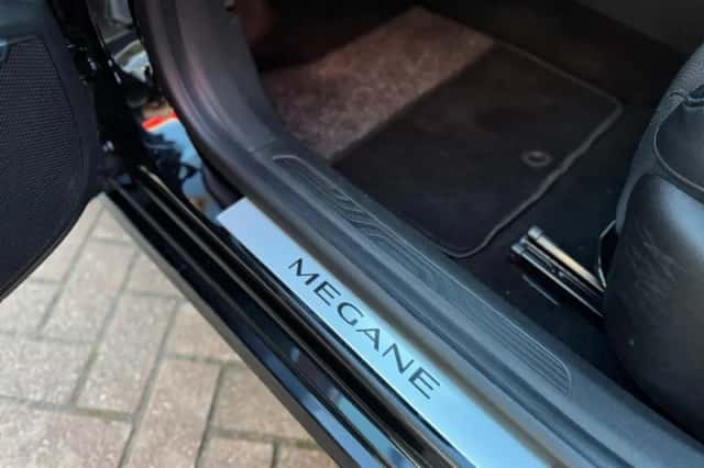 Renault Mégane (2018) thumbnail 24