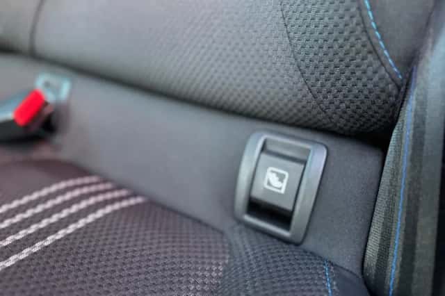 Renault Mégane (2018) thumbnail 27