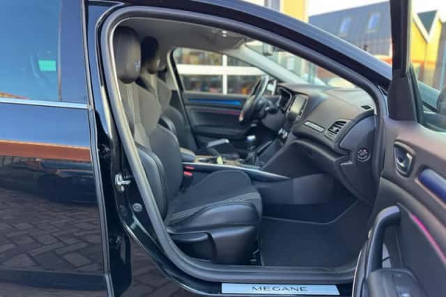 Renault Mégane (2018) thumbnail 34