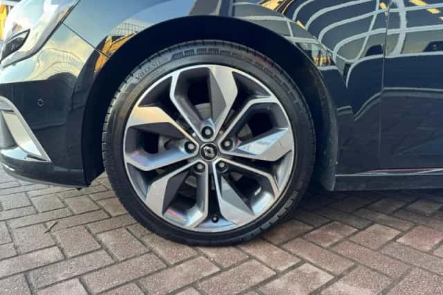 Renault Mégane (2018) thumbnail 40