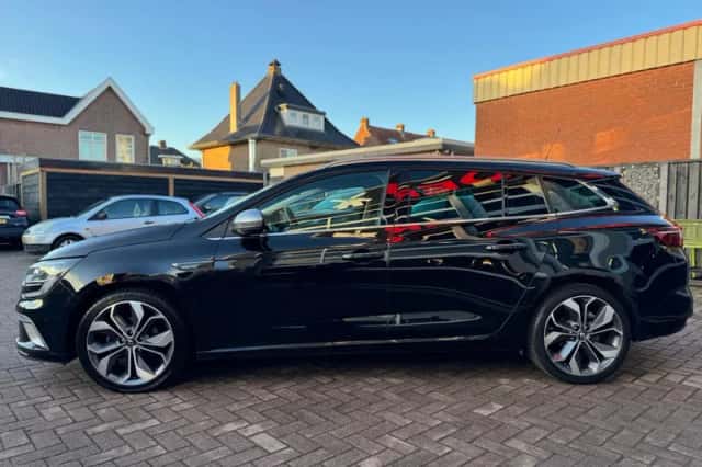 Renault Mégane (2018) thumbnail 8