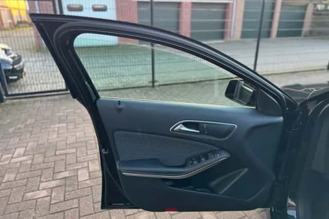 Mercedes-Benz A-Klasse (2013) thumbnail 11