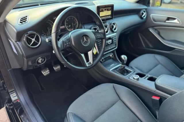 Mercedes-Benz A-Klasse (2013) thumbnail 13