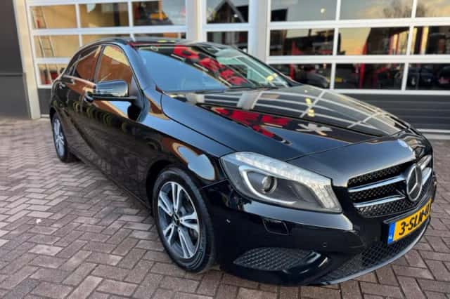 Mercedes-Benz A-Klasse (2013) thumbnail 3