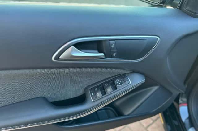 Mercedes-Benz A-Klasse (2013) thumbnail 21