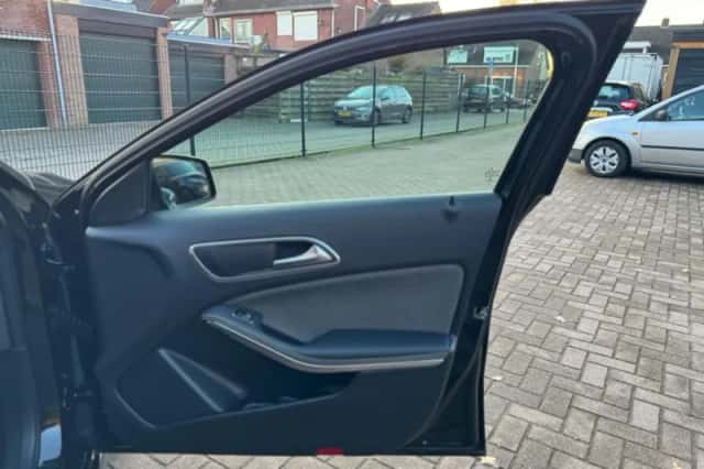 Mercedes-Benz A-Klasse (2013) thumbnail 29