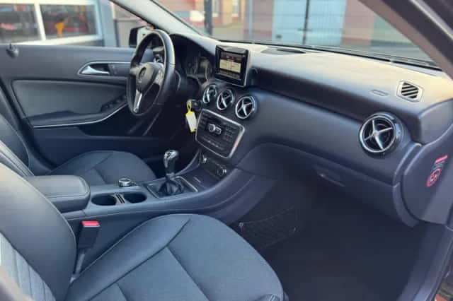 Mercedes-Benz A-Klasse (2013) thumbnail 32