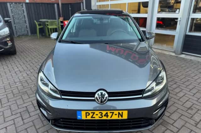 Volkswagen Golf (2017) thumbnail 11