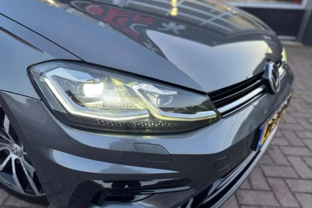 Volkswagen Golf (2017) thumbnail 14