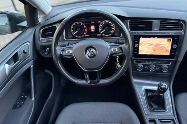 Volkswagen Golf (2017) thumbnail 19
