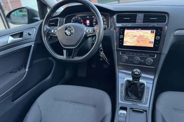 Volkswagen Golf (2017) thumbnail 20