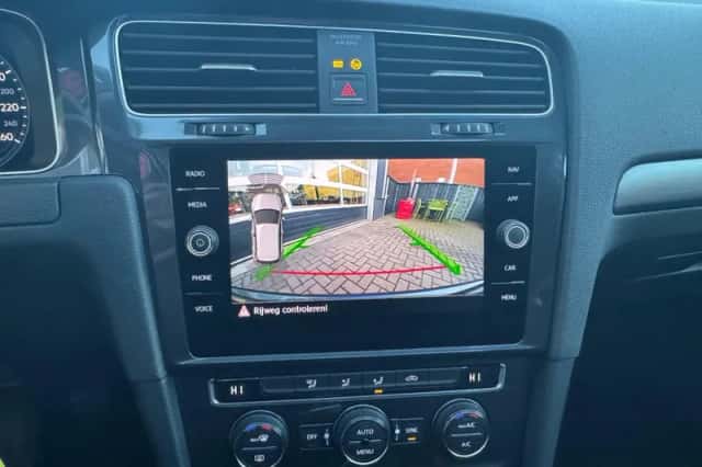 Volkswagen Golf (2017) thumbnail 27
