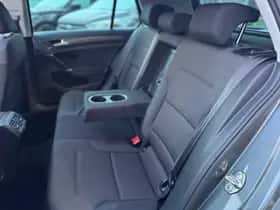 Volkswagen Golf (2017) thumbnail 33