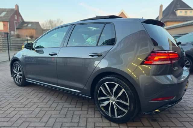 Volkswagen Golf (2017) thumbnail 8