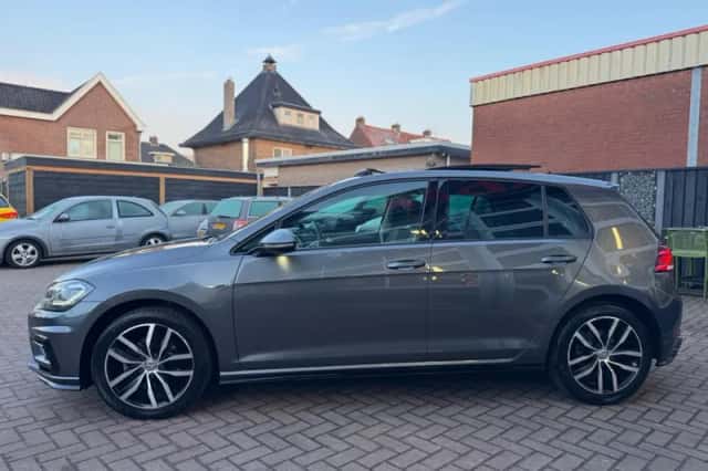 Volkswagen Golf (2017) thumbnail 9