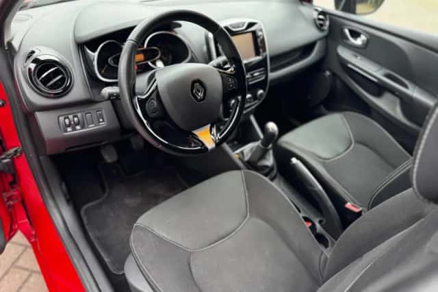 Renault Clio (2015) thumbnail 14