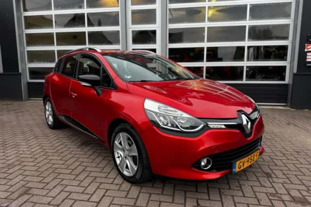 Renault Clio (2015) thumbnail 3