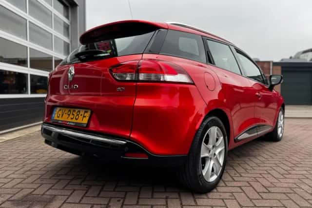 Renault Clio (2015) thumbnail 24