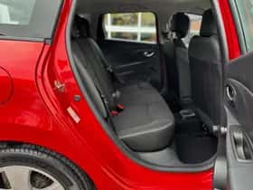 Renault Clio (2015) thumbnail 27