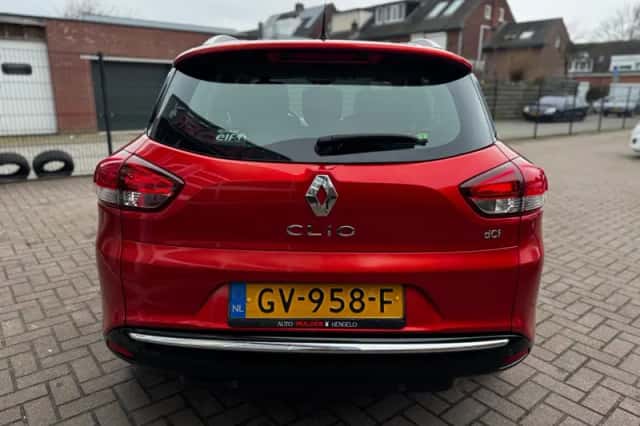 Renault Clio (2015) thumbnail 6