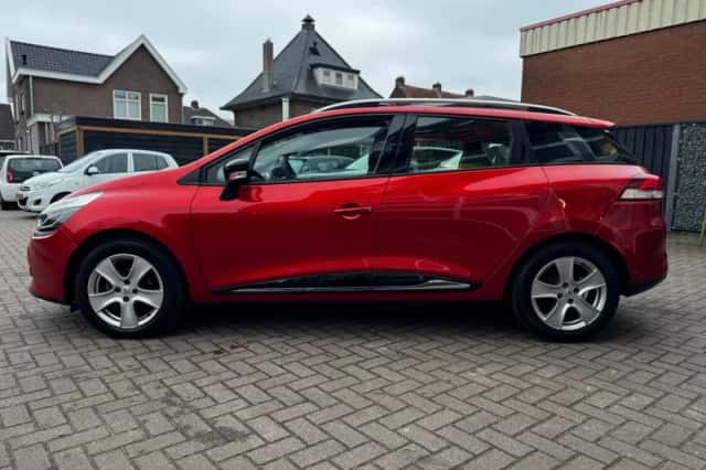 Renault Clio (2015) thumbnail 8