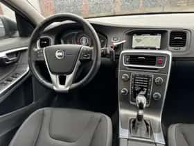 Volvo V60 (2014) thumbnail 20