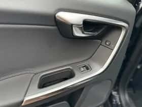 Volvo V60 (2014) thumbnail 25