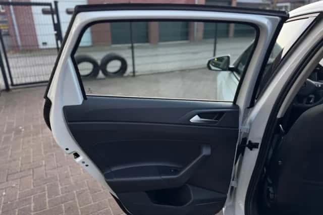 Volkswagen Polo (2021) thumbnail 22