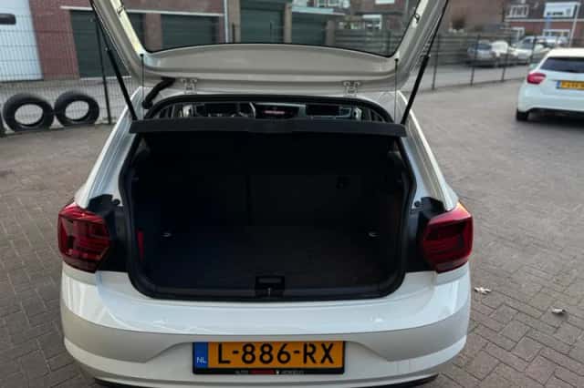 Volkswagen Polo (2021) thumbnail 28