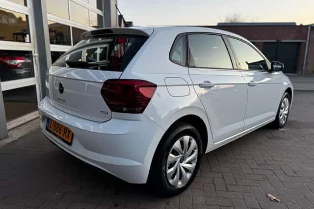Volkswagen Polo (2021) thumbnail 4