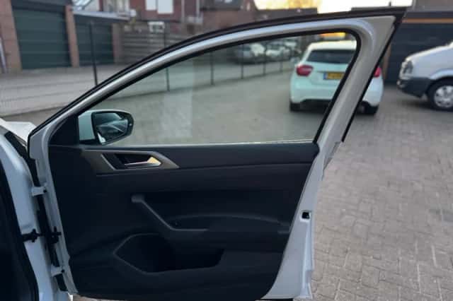 Volkswagen Polo (2021) thumbnail 35
