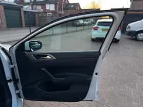 Volkswagen Polo (2021) thumbnail 35
